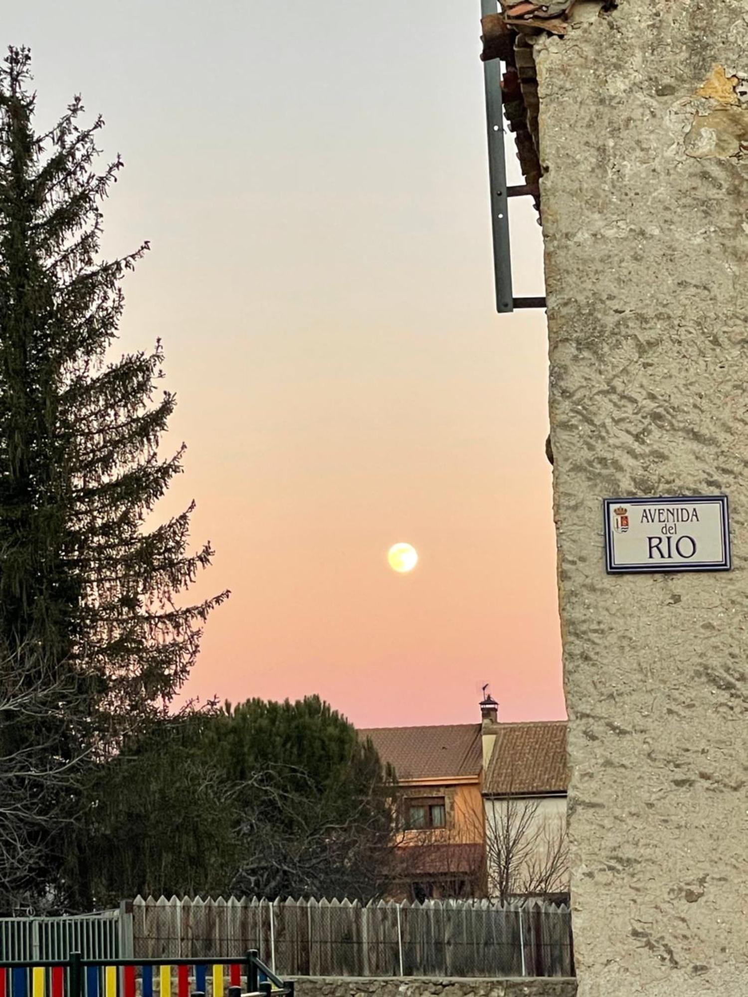 La Casa Del Cantero Pinilla del Valle Kültér fotó